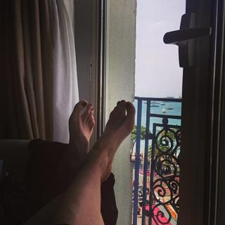 Asia Argento feet photo thumbnail