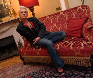 Asia Argento feet photo thumbnail