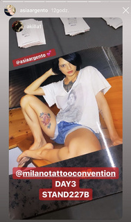 Asia Argento feet photo thumbnail