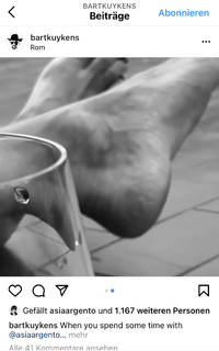 Asia Argento feet photo thumbnail