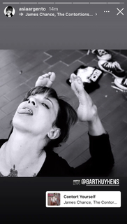 Asia Argento feet photo thumbnail