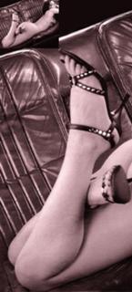 Asia Argento feet photo thumbnail