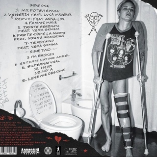 Asia Argento feet photo thumbnail