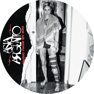 Asia Argento feet photo thumbnail