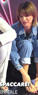 Asia Argento feet photo thumbnail