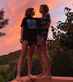 Asia Argento feet photo thumbnail