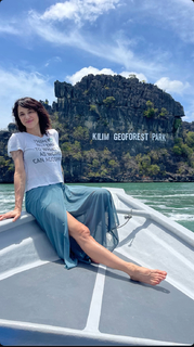 Asia Argento feet photo thumbnail