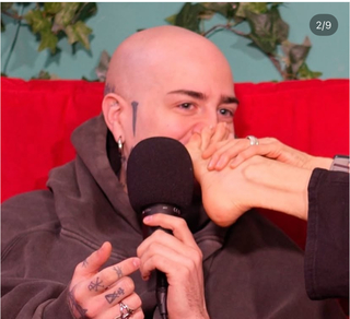 Asia Argento feet photo thumbnail