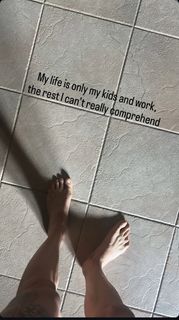 Asia Argento feet photo thumbnail