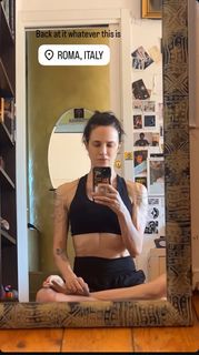 Asia Argento feet photo thumbnail