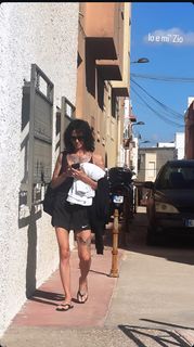 Asia Argento feet photo thumbnail