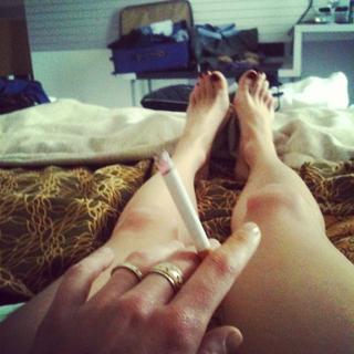 Asia Argento feet photo thumbnail