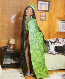 Asian Doll feet photo 4
