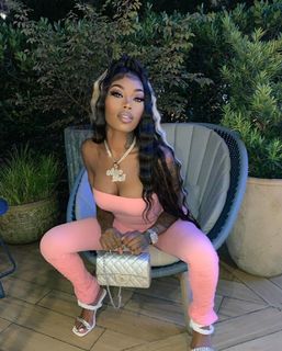 Asian Doll feet photo 9