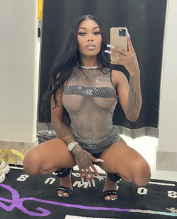 Asian Doll feet photo 6