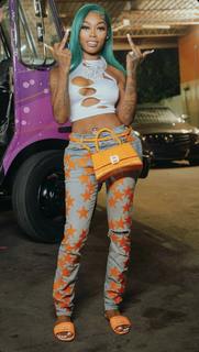 Asian Doll feet photo 16
