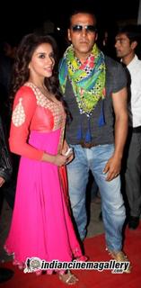Asin Thottumkal feet photo thumbnail