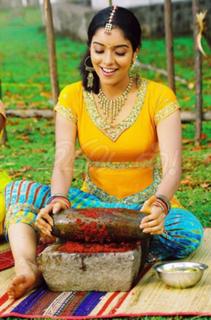 Asin Thottumkal feet photo thumbnail