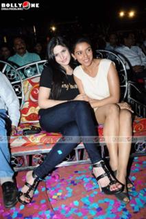 Asin Thottumkal feet photo thumbnail