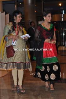 Asin Thottumkal feet photo thumbnail