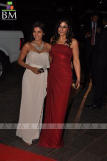 Asin Thottumkal feet photo thumbnail