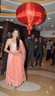 Asin Thottumkal feet photo thumbnail