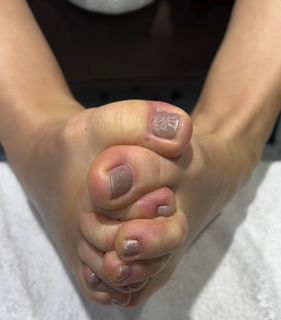 Asli Bekiroglu feet photo 3