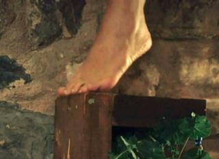Asli Enver feet photo thumbnail