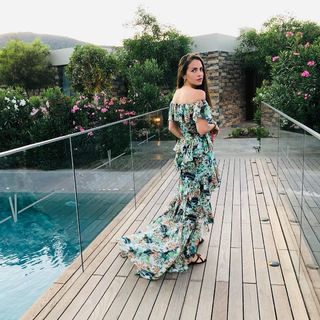 Asli Tandogan feet photo 4