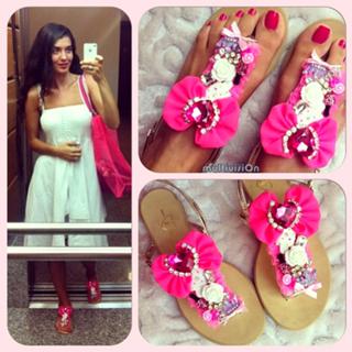 Aslihan Guner feet photo 1