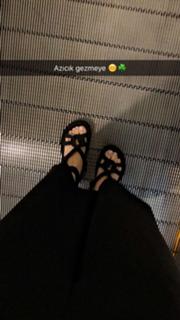 Aslihan Guner feet photo 5