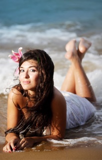 Aslihan Guner feet photo 2