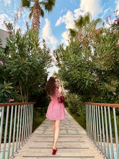 Aslihan Guner feet photo 4