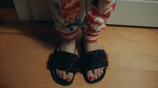 Aslihan Malbora feet photo 3