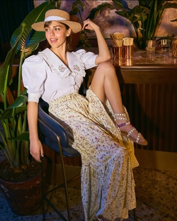 Aslihan Malbora feet photo 3
