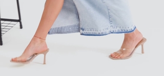 Aslihan Malbora feet photo 16