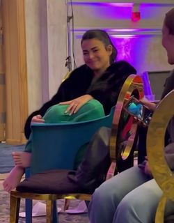 Asmaa Galal feet photo thumbnail