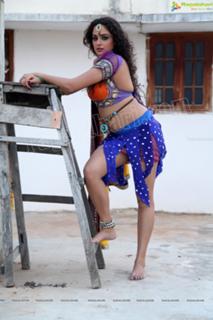 Asmita Sood feet photo 3