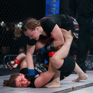 Aspen Ladd feet photo 17