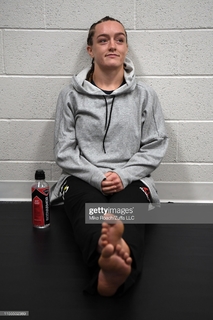 Aspen Ladd feet photo 5