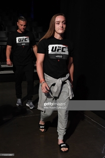 Aspen Ladd feet photo 2