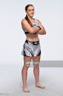 Aspen Ladd feet photo 4