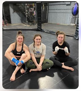 Aspen Ladd feet photo 2