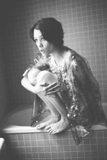 Astrid Bergès-Frisbey feet photo thumbnail