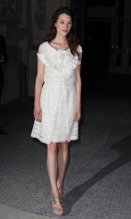 Astrid Bergès-Frisbey feet photo thumbnail