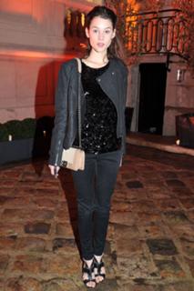 Astrid Bergès-Frisbey feet photo thumbnail