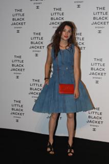Astrid Bergès-Frisbey feet photo thumbnail