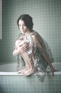 Astrid Bergès-Frisbey feet photo thumbnail
