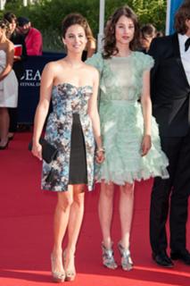 Astrid Bergès-Frisbey feet photo thumbnail