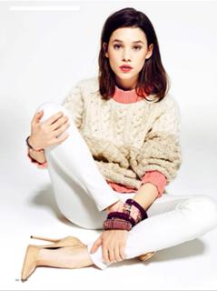 Astrid Bergès-Frisbey feet photo thumbnail